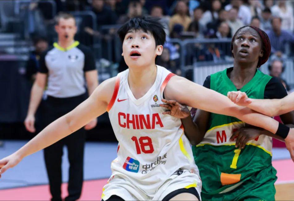 带了又不用！广东大腿3战仅2分4板，球迷质问：为何不选刘禹彤？